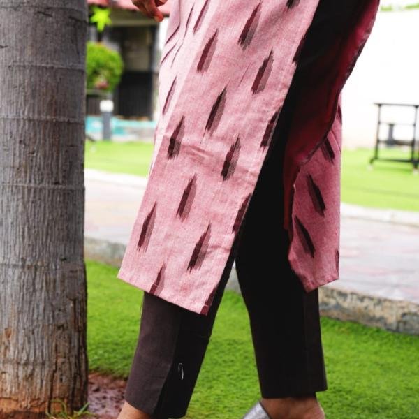 WOMEN’S ELEGANT PINK KURTI SET WITH DUPATTA